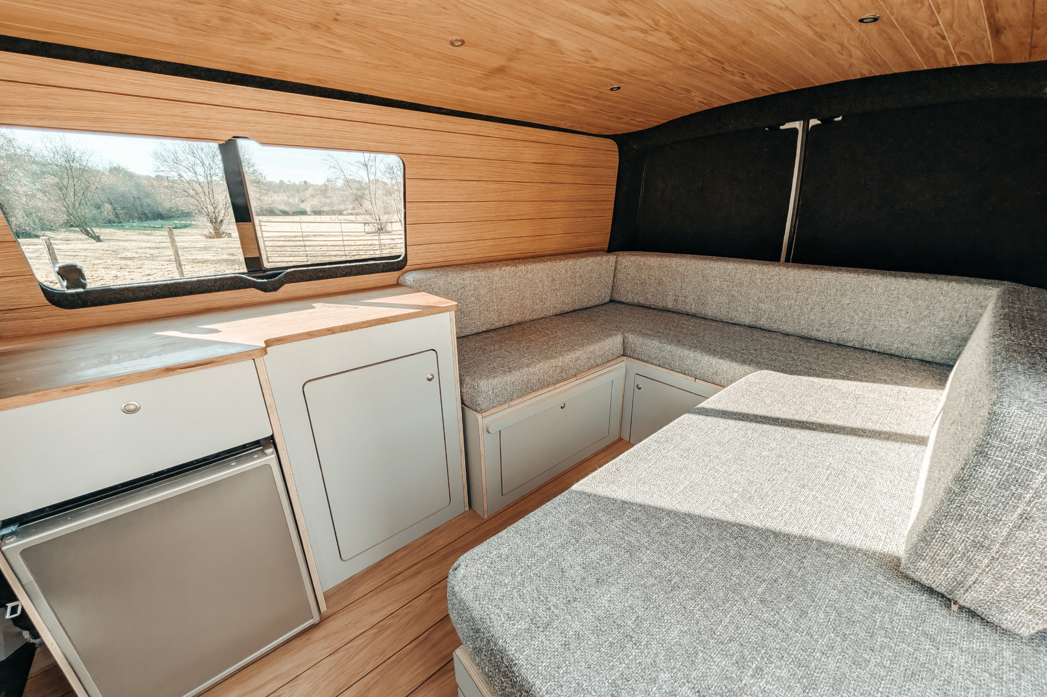 U-Shaped Campervan Interior Ford Transit Custom MK1