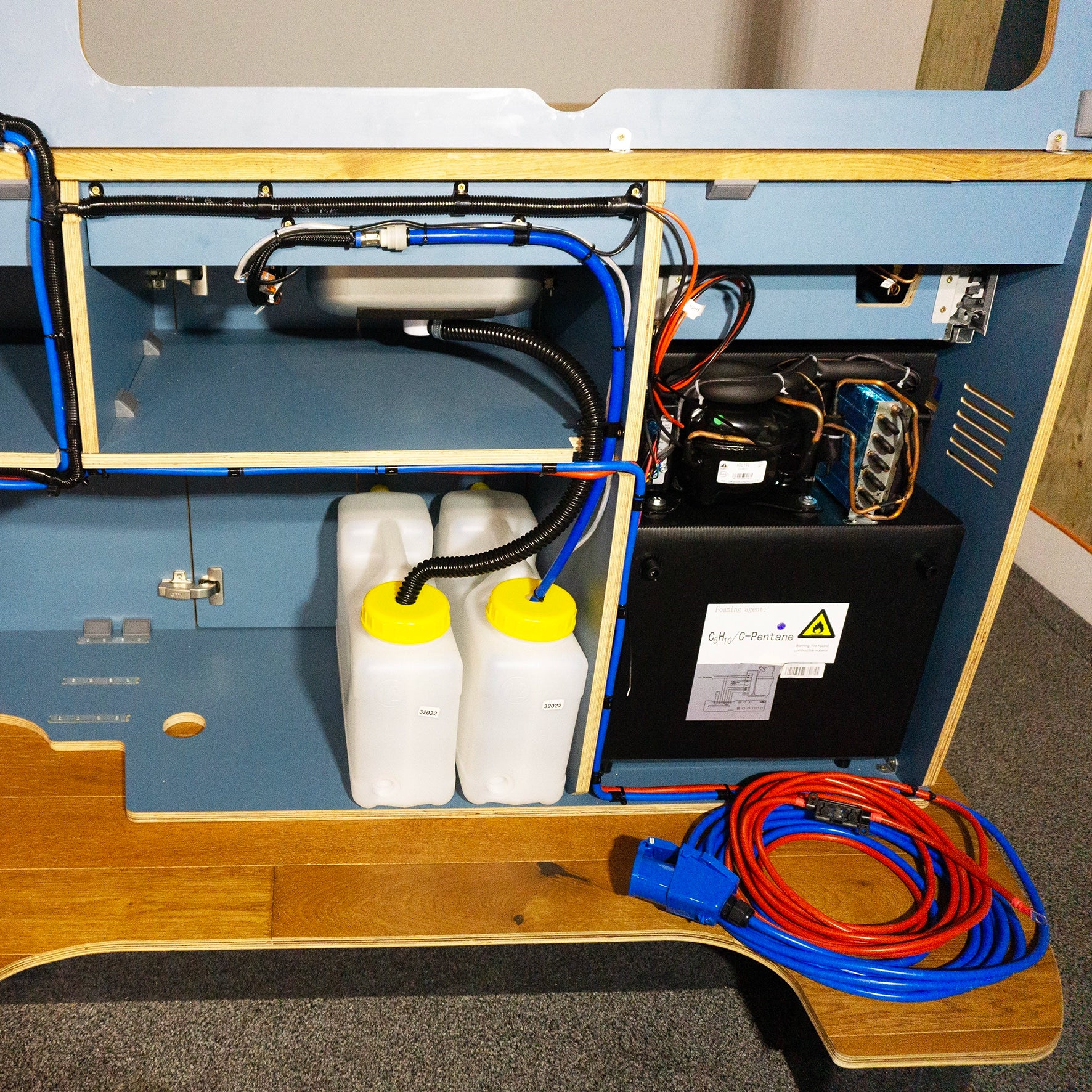 VW T7/ New Ford Transit Custom Campervan Kitchen Interior Plug & Play