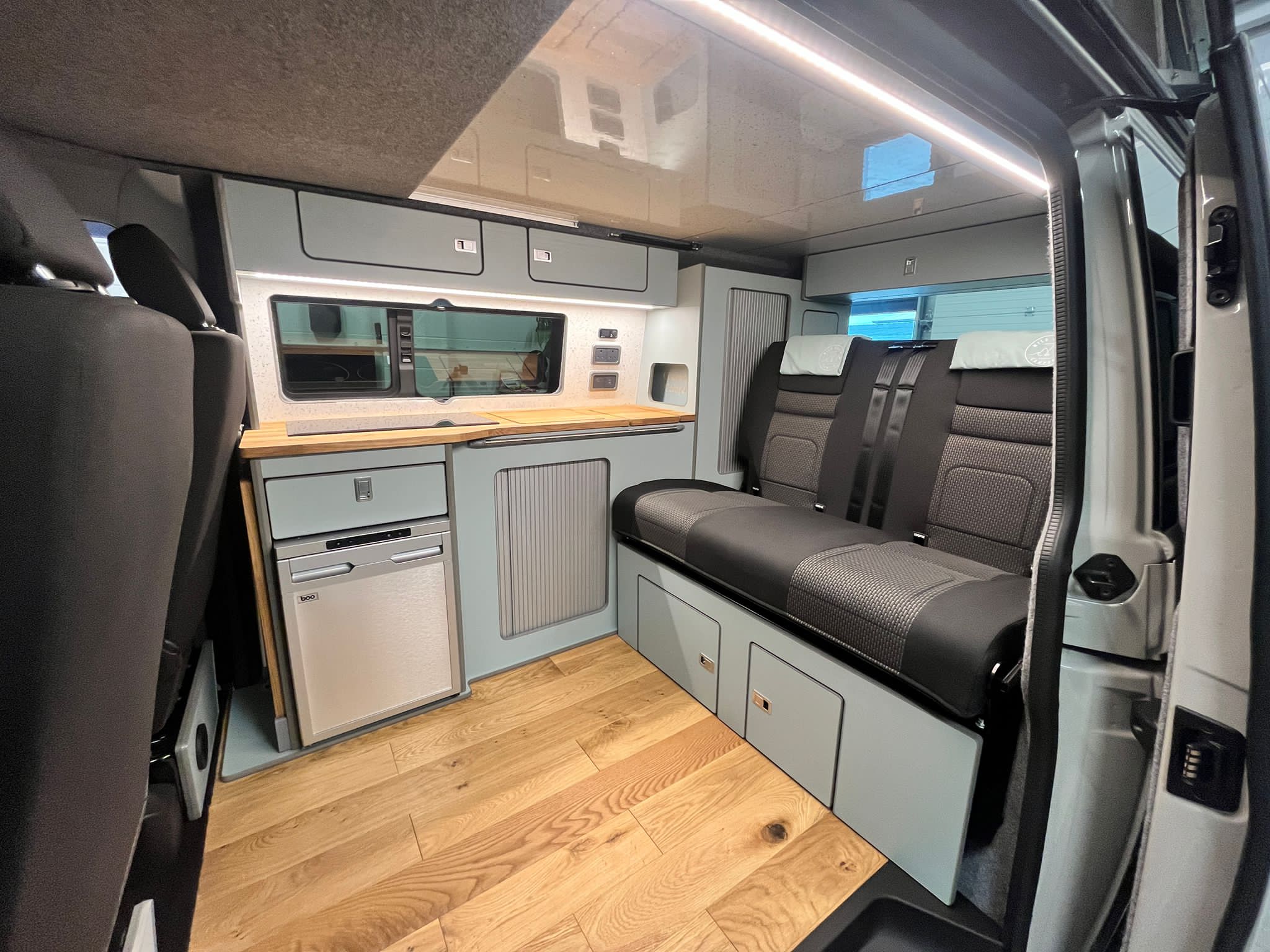 VW T5/6 Deluxe Kitchen